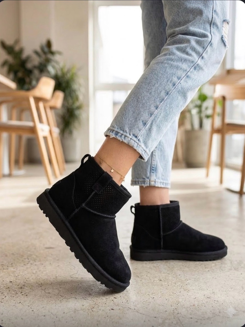 UGG Unlined Perf Mini Boot Bootie Women's Size 8 Classic 1016852 Black Suede